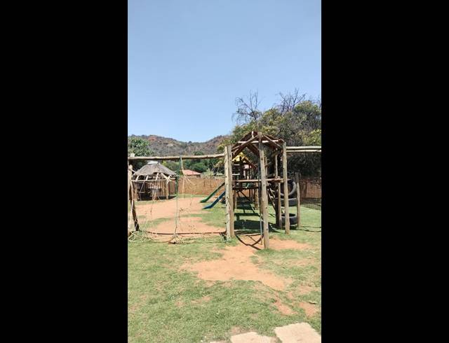 2 BEDROOM TOWNHOUSE FOR SALE IN MEREDALE